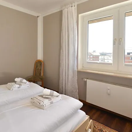 Brandenburger Str. 1 Apartment