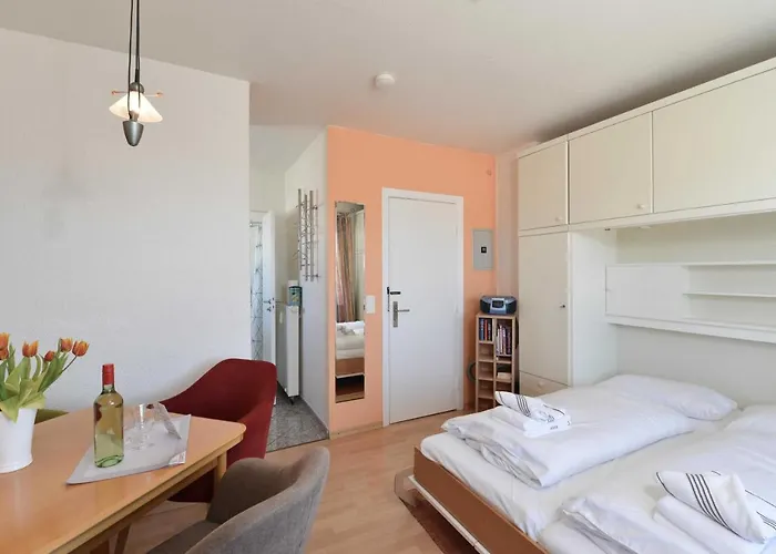 Brandenburger Str. 1